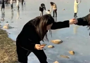 结冰的小姐姐,探寻结冰小姐姐的冬日魅力